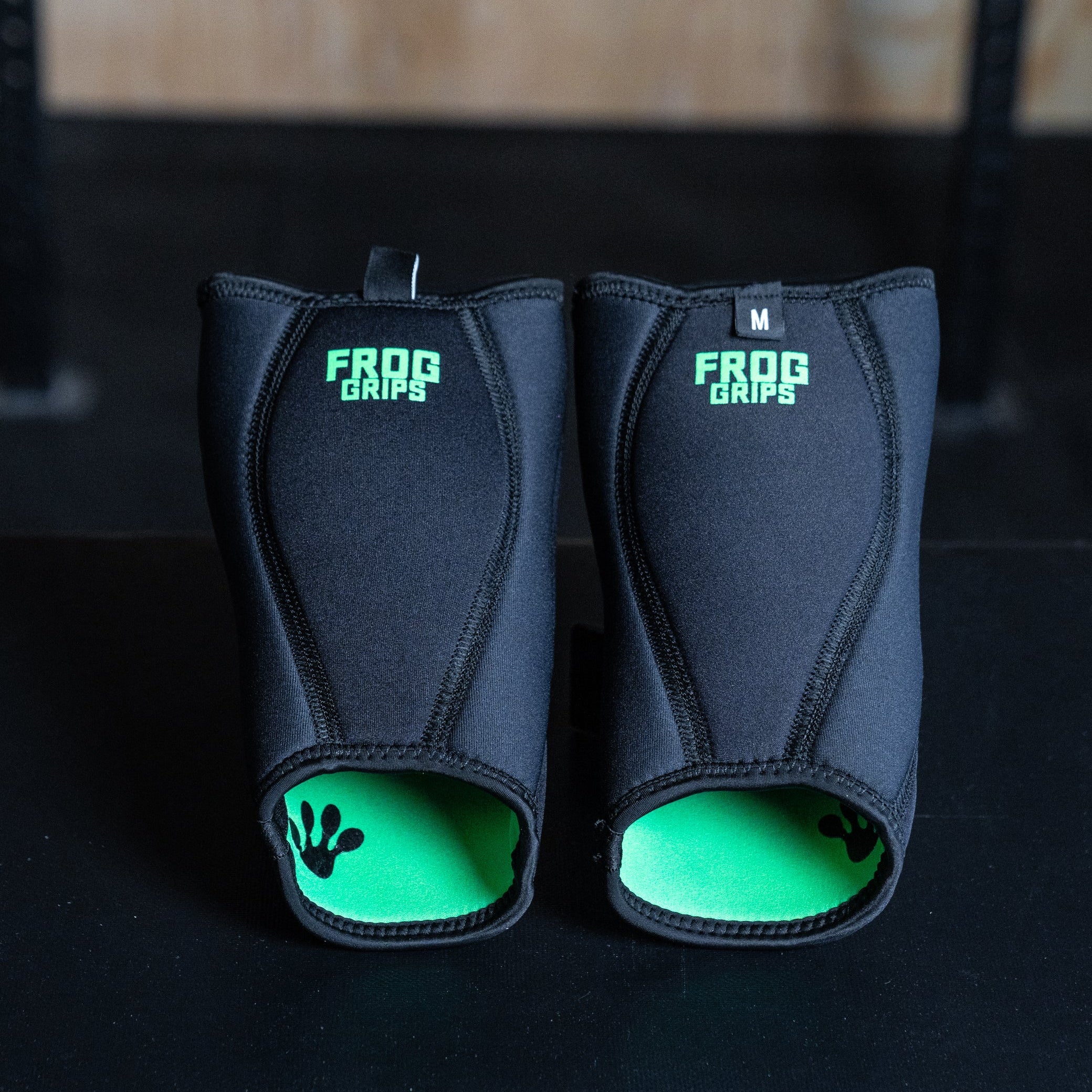 Frog Grips Reversible Knee Sleeves